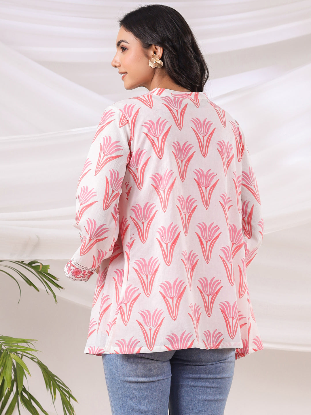 White & Peach Handblock Printed Cotton Inner & Jacket Set