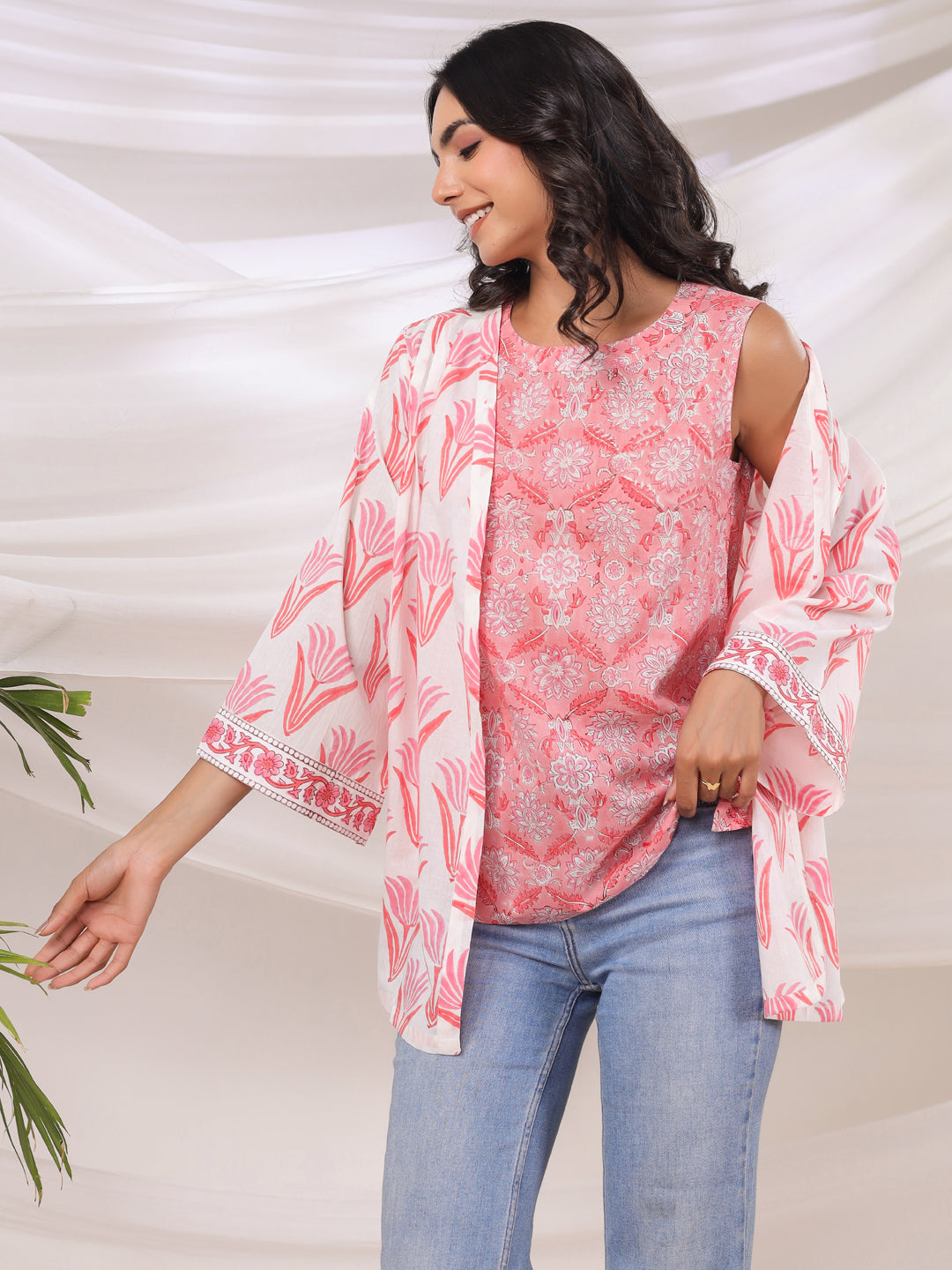 White & Peach Handblock Printed Cotton Inner & Jacket Set