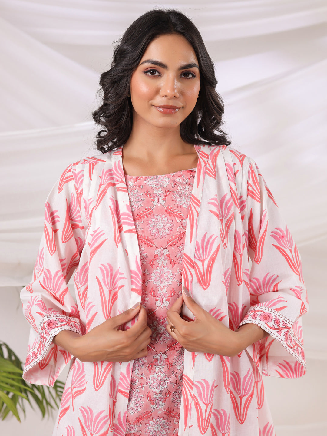 White & Peach Handblock Printed Cotton Inner & Jacket Set