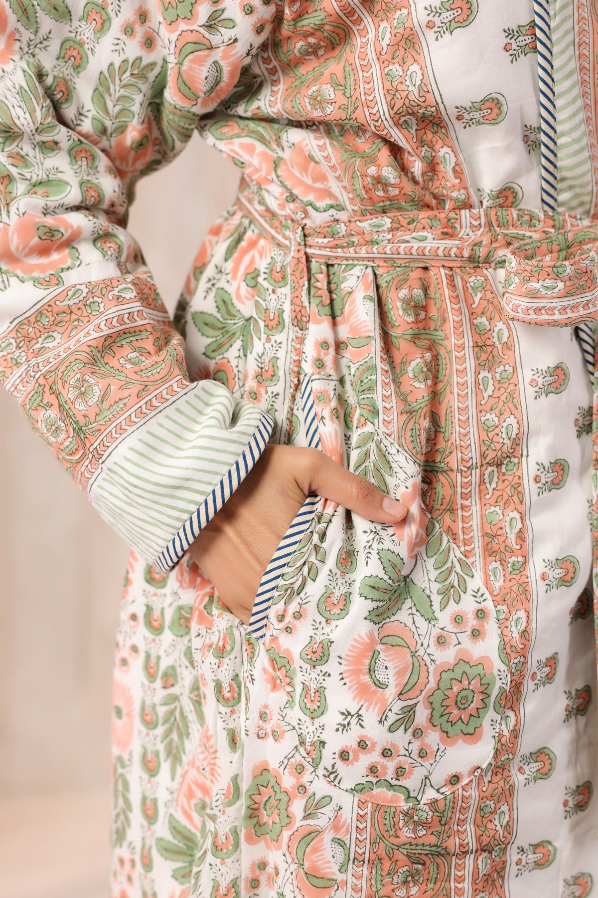 Rosette Floral Printed Reversible Quilted Robes