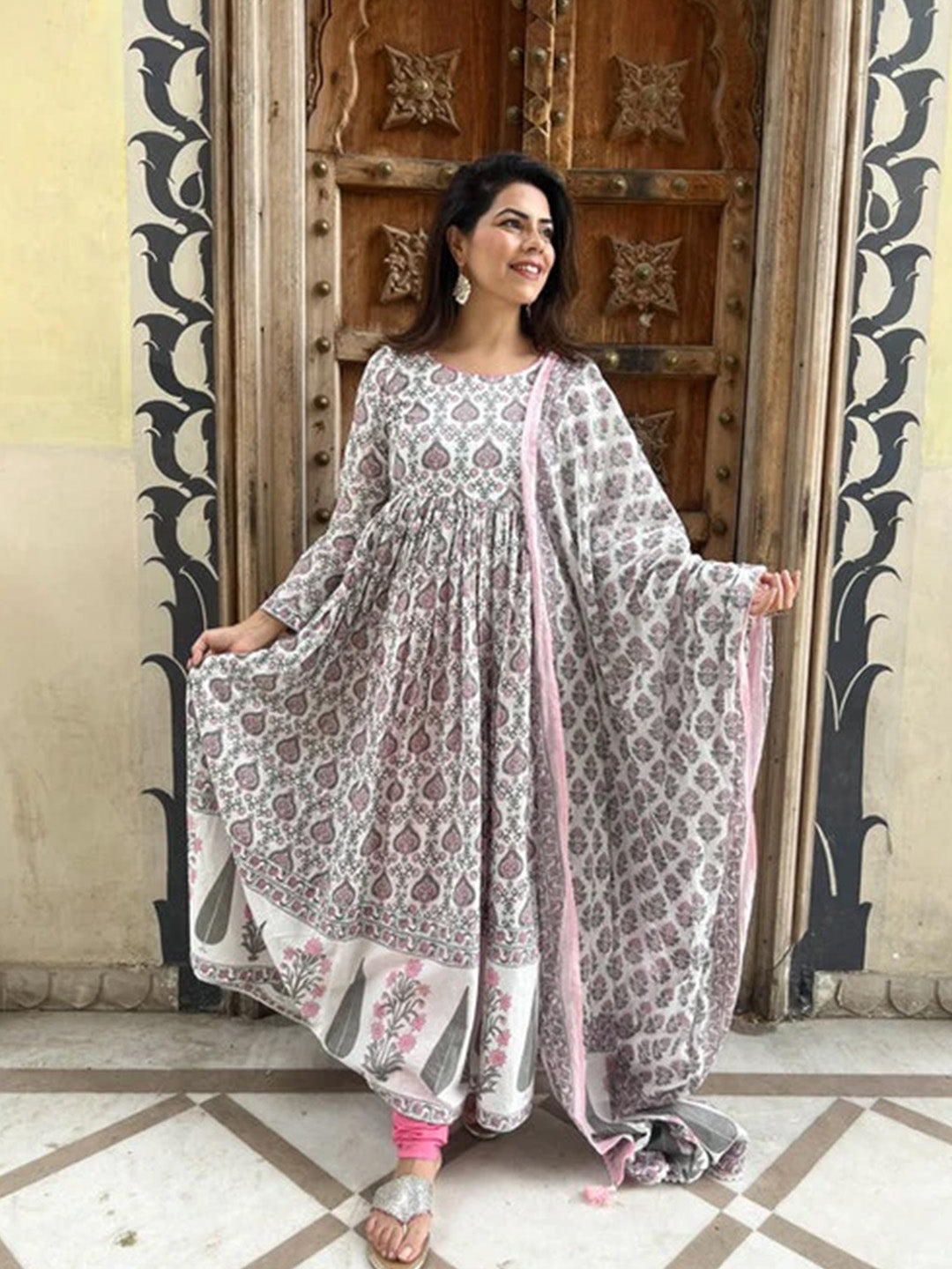 Leylani Kurta Set | Pink Floral