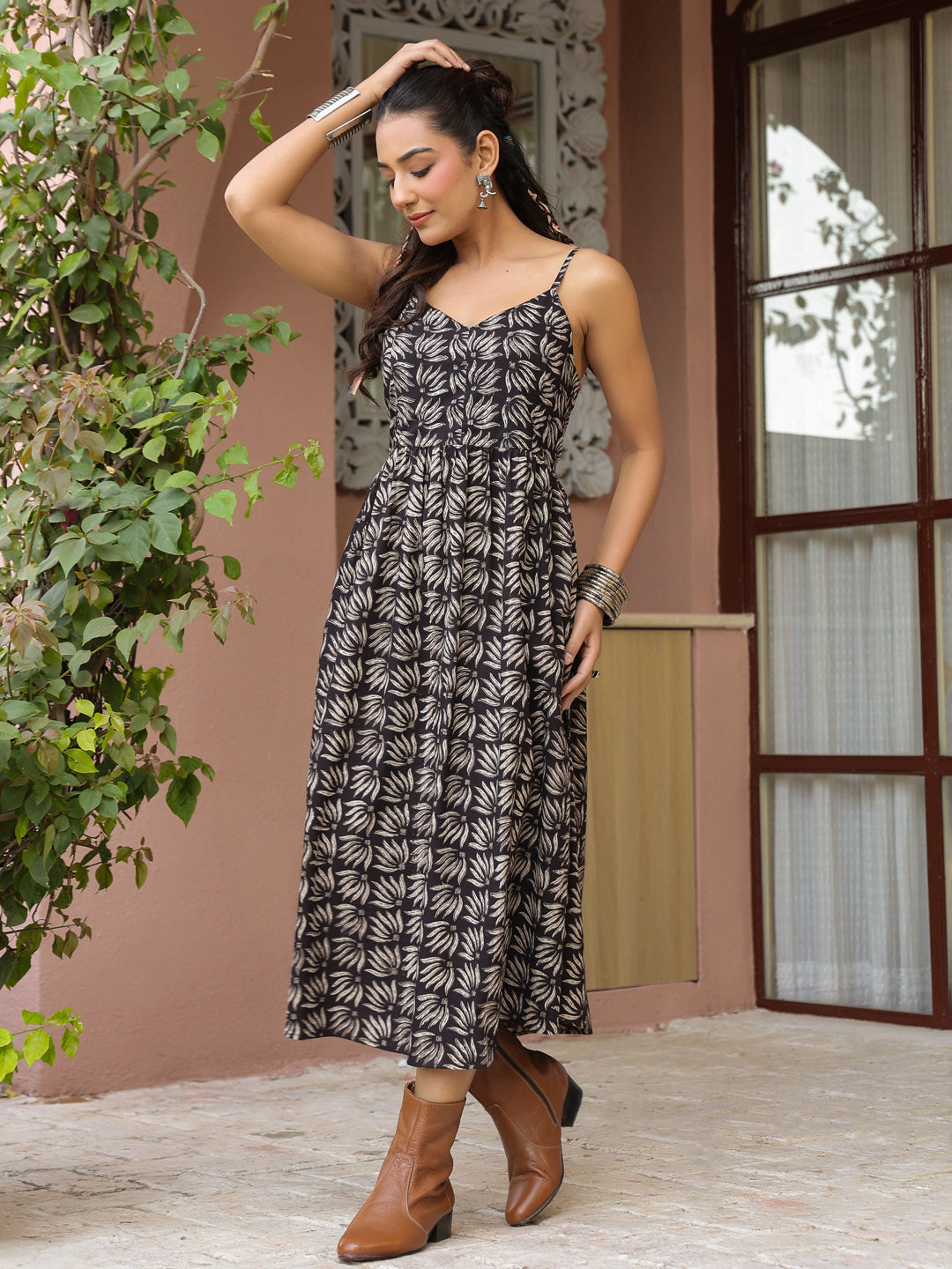 Black Booti Handblock Printed Sleeveless Midi Dress