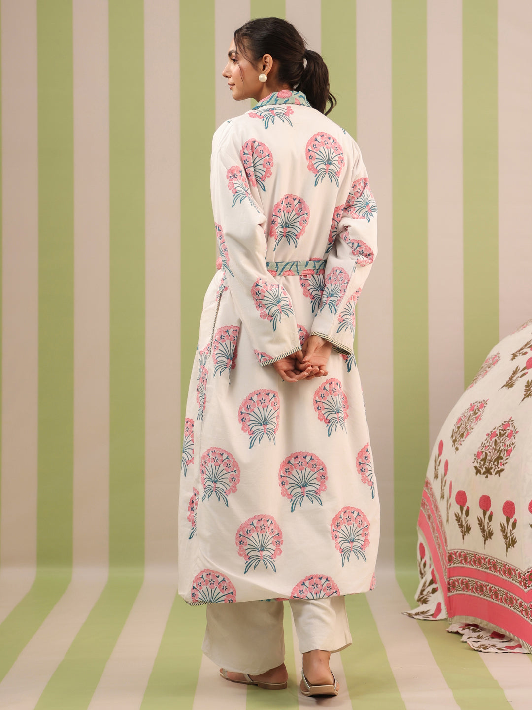 Mor Pank Quilted Reversible Cotton Robe with Pockets