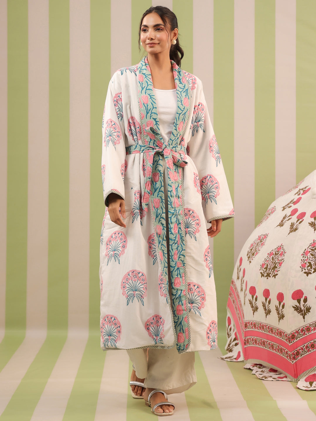 Mor Pank Quilted Reversible Cotton Robe with Pockets