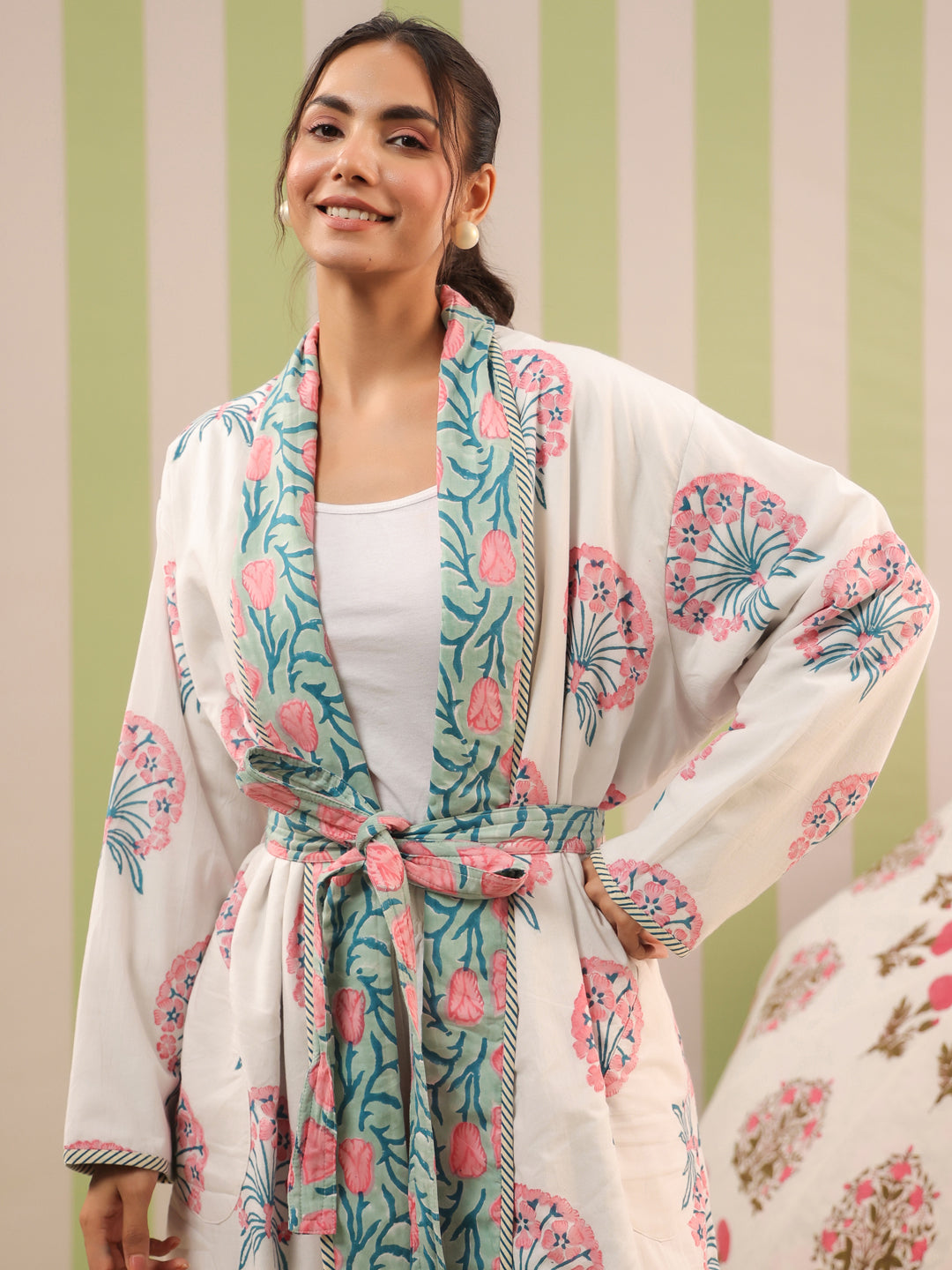 Mor Pank Quilted Reversible Cotton Robe with Pockets