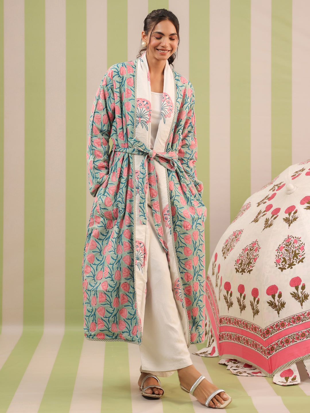 Mor Pank Quilted Reversible Cotton Robe with Pockets