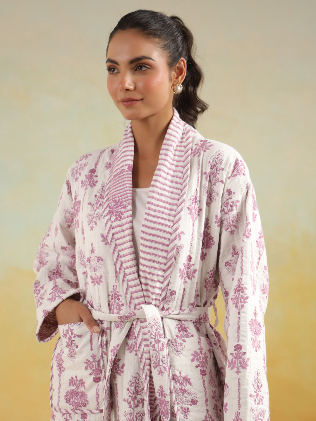 White Boota Printed Light Quilted Reversible Cotton Robe