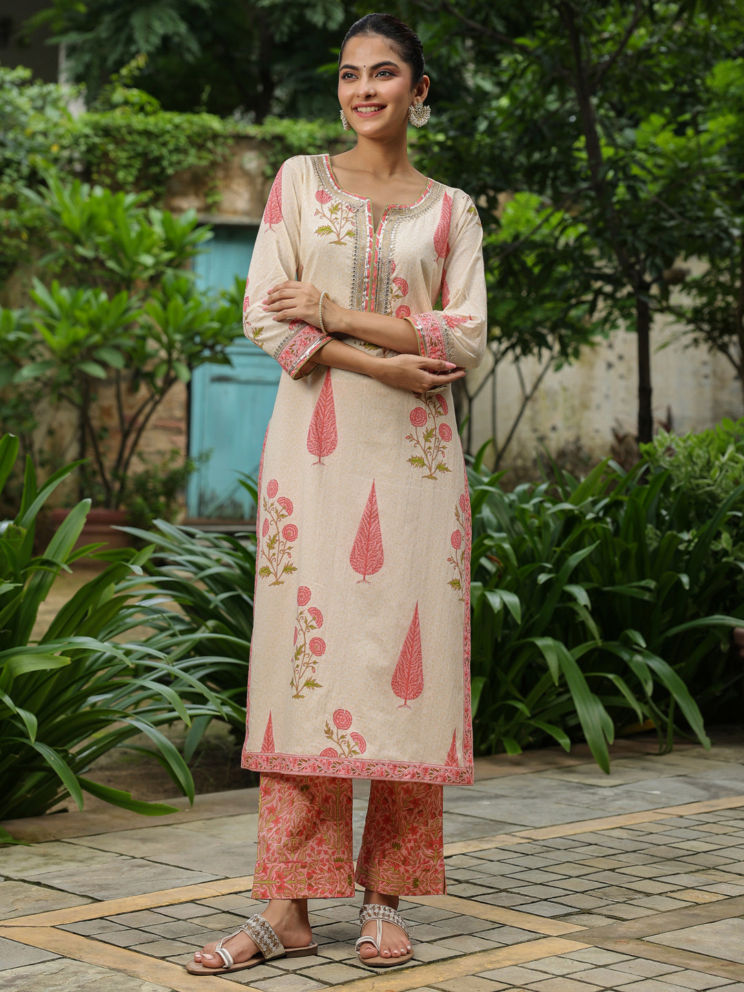 Mughal Motif Suit Set with Pants and Kota Doria Dupatta