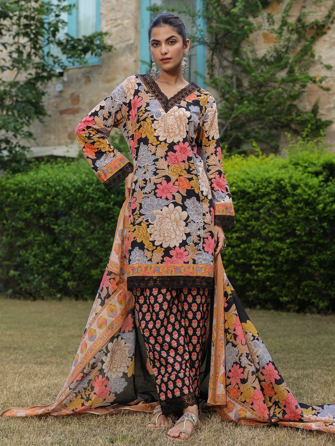 Black Printed Pakistani Suit Set