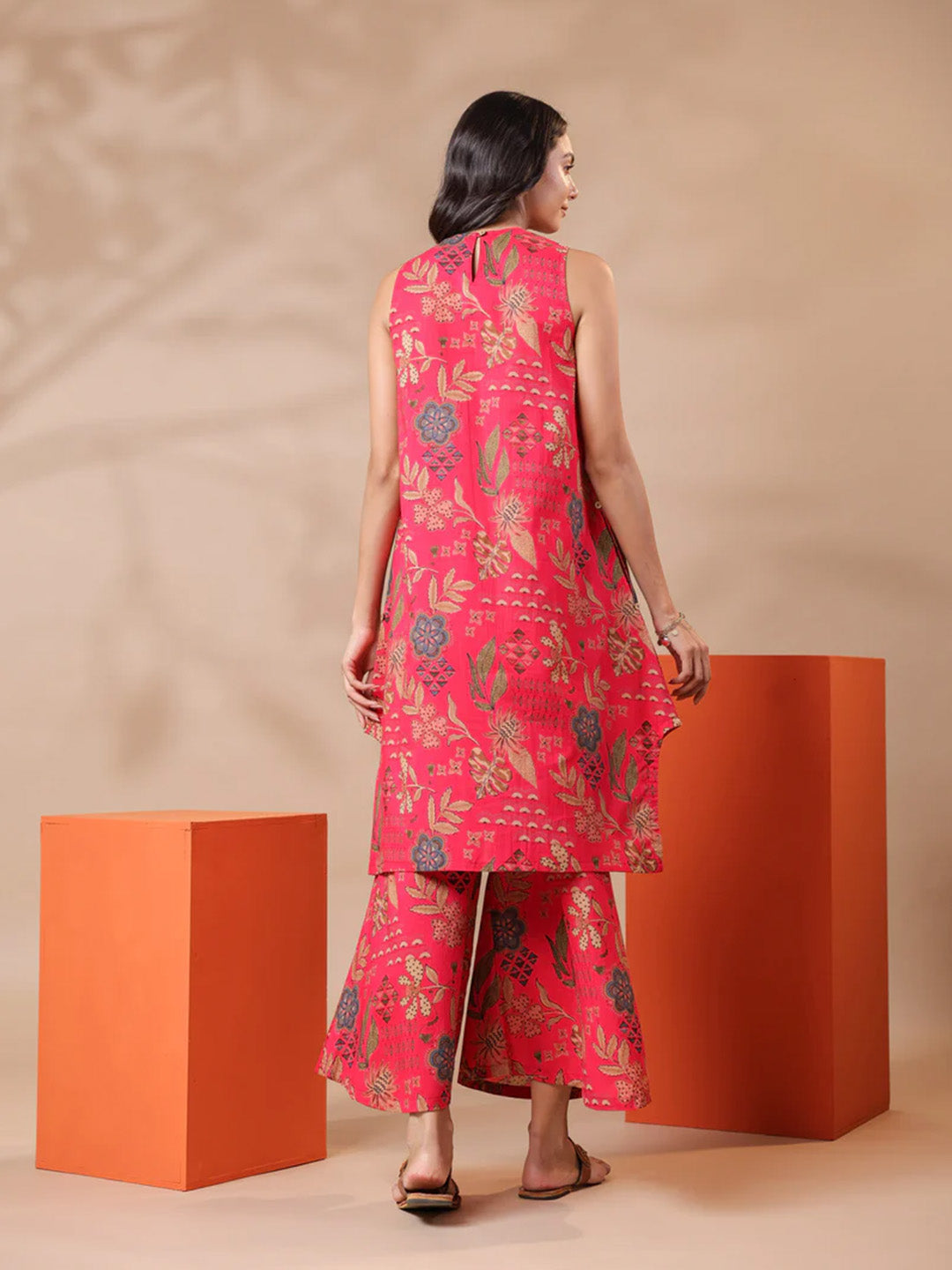 Pink Printed Sleeveless Cotton Kurta & Pants Set