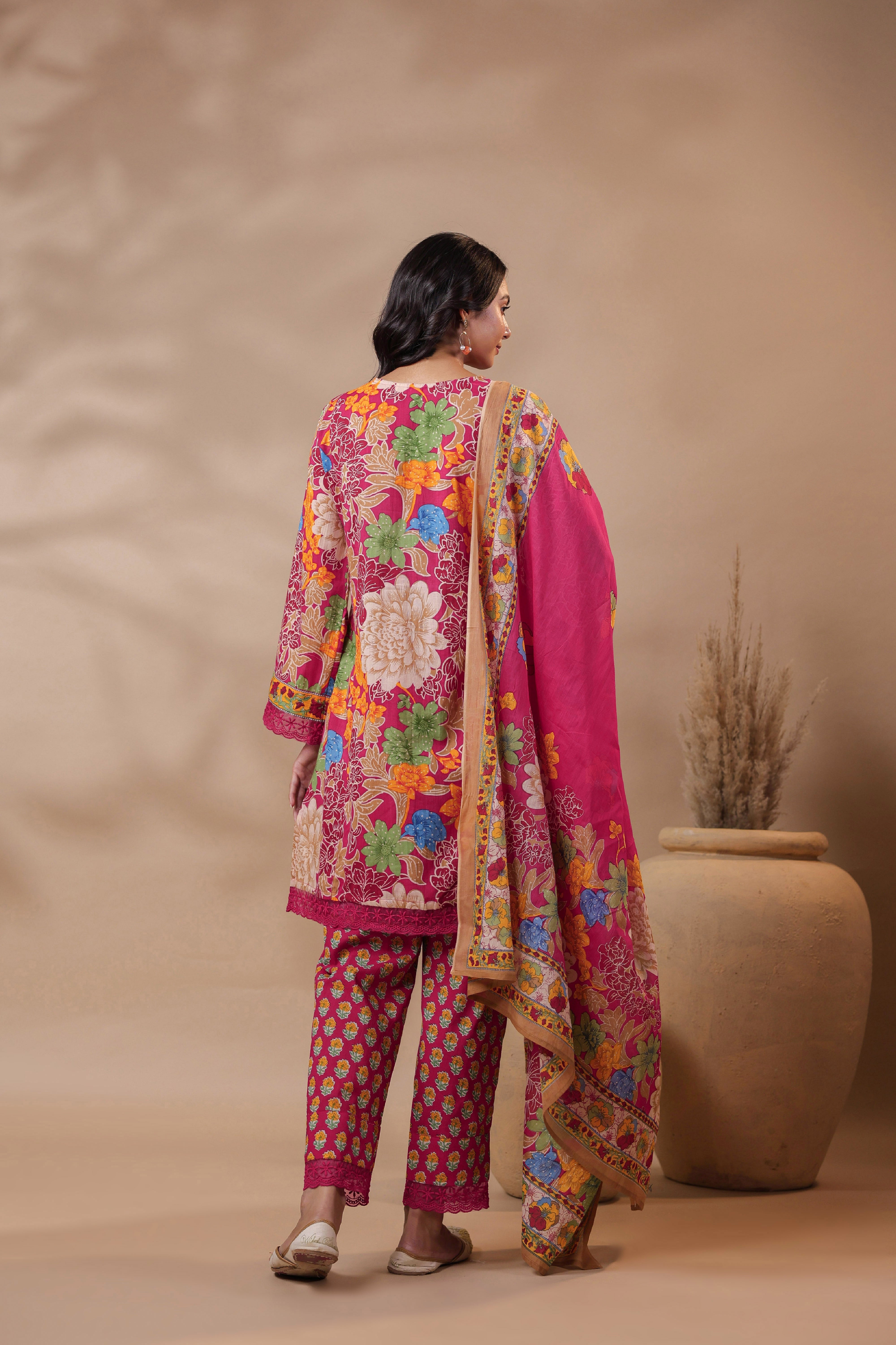 Pink Printed Pakistani-Style Suit Kurta Set