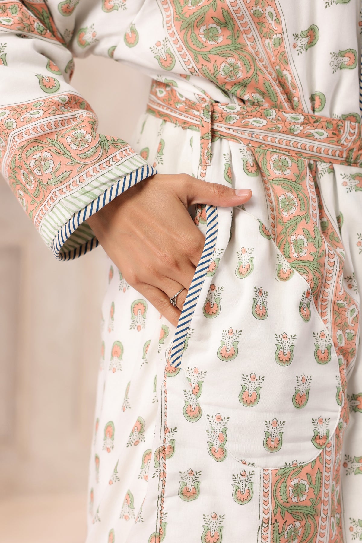 Rosette Floral Printed Reversible Quilted Robes