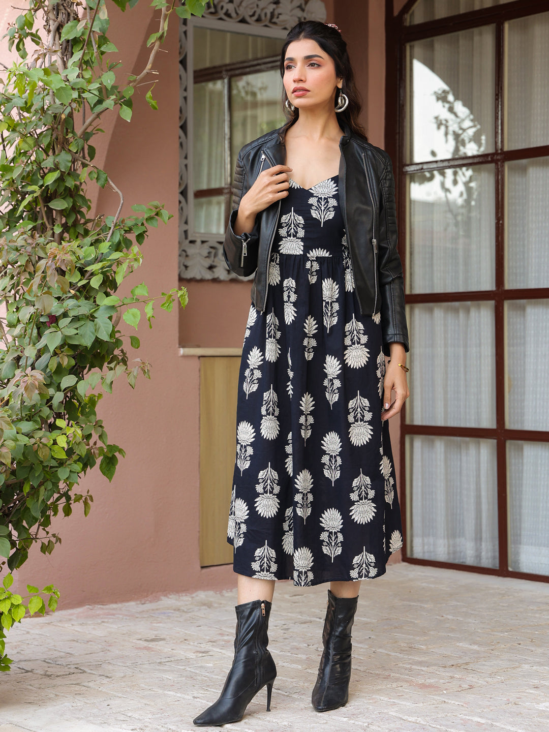 Black Floral Printed Sleeveless Midi Dress