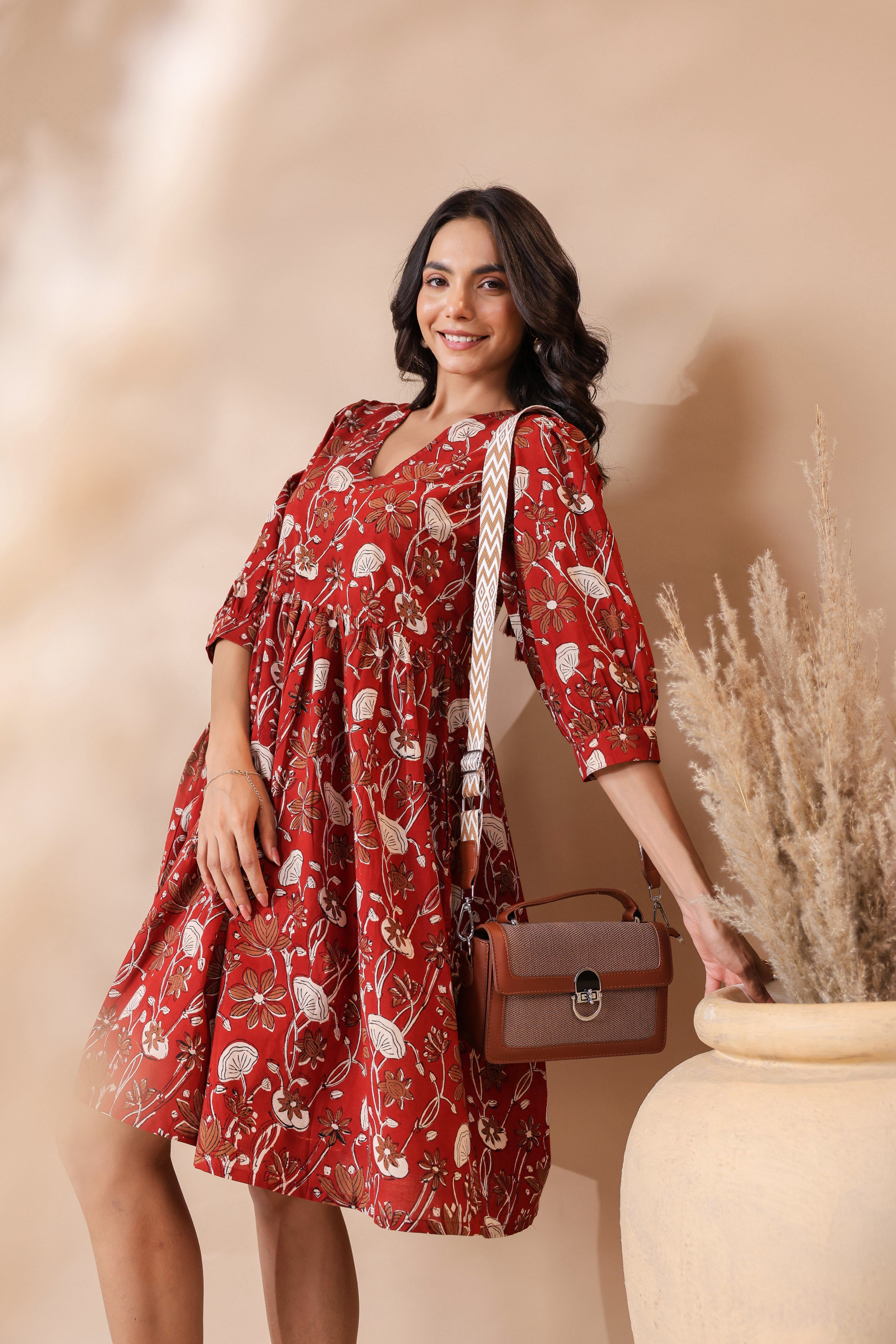 Bagru Printed V-Neck Printed Midi Dress